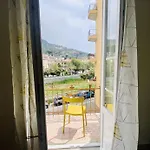 아파트 Hostdomus - Trilocale Da Dino *