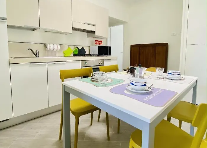 Hostdomus - Trilocale Da Dino *