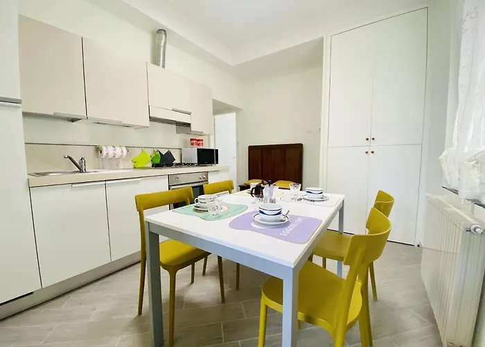 Appartement Hostdomus - Trilocale Da Dino *